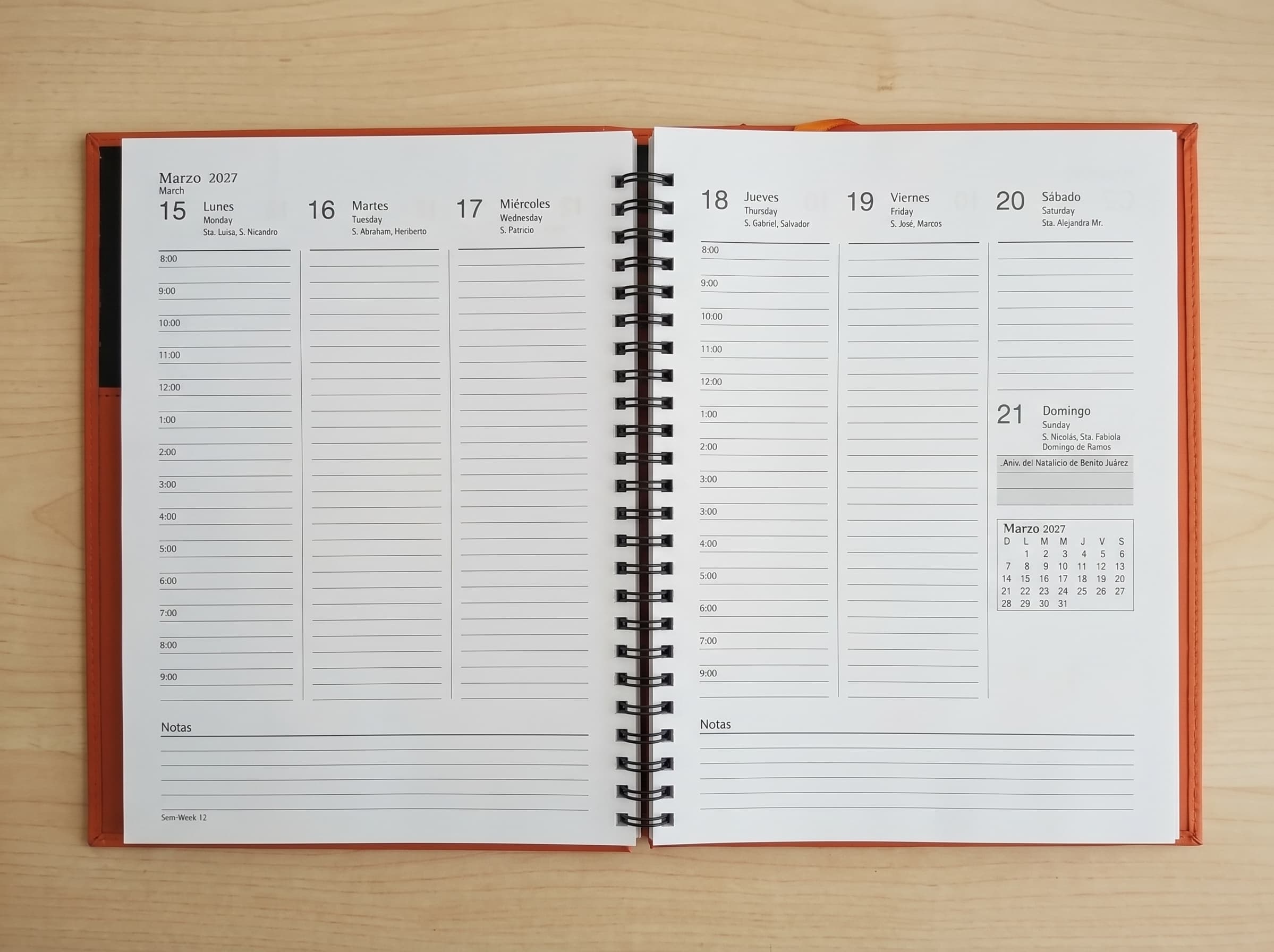Interior de la agenda Compacta 2027